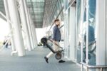 Odys E-Scooter mit Straßenzulassung und Blinker (je nach Modell bis zu 75 km Reichweite & bis zu 25% Steigung, max. 20km/h, klappbar) E-Roller mit Straßenzulassung Elektroscooter Elektroroller
